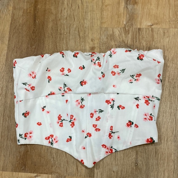 Princess Polly White Strapless Top with Red Flowers - Picture 2 of 3